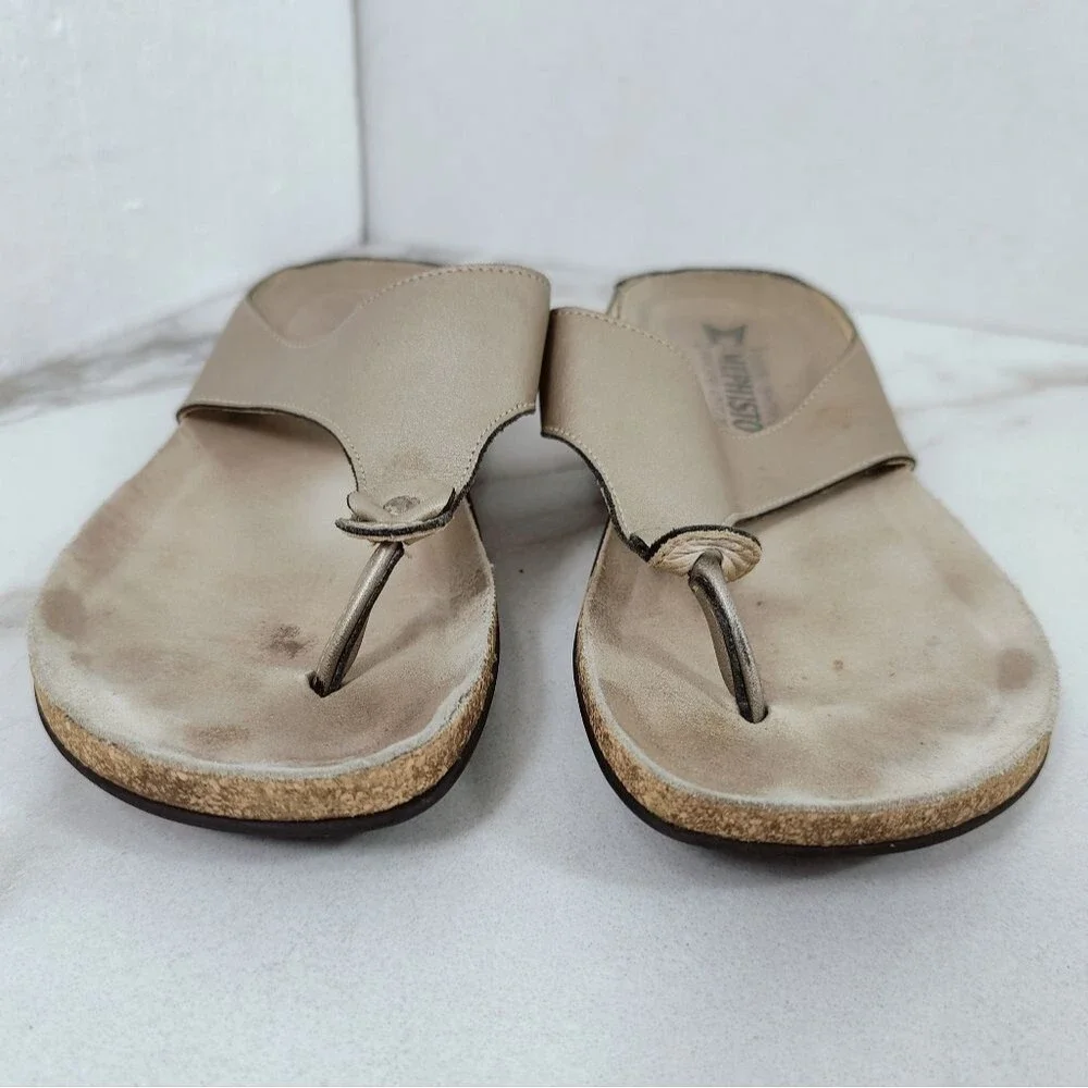 Mephisto Air-Relax Metallic Gold Leather Thong Sandals, Sz 10